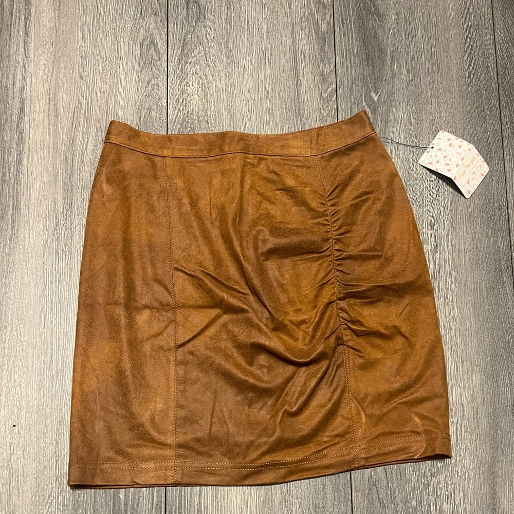 FREE PEOPLE Rumi Ruched Faux
Leather Mini Cognac Brown Sexy
Spring Skirt XS NEW - Picture 3 of 6